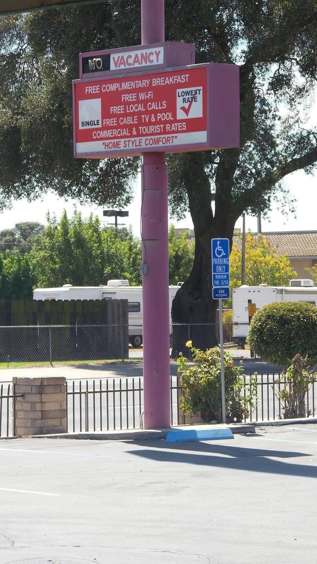 Holiday Motel Oakdale Exterior foto
